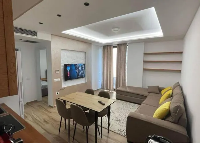 Apartment Entire Flat In Sarandë